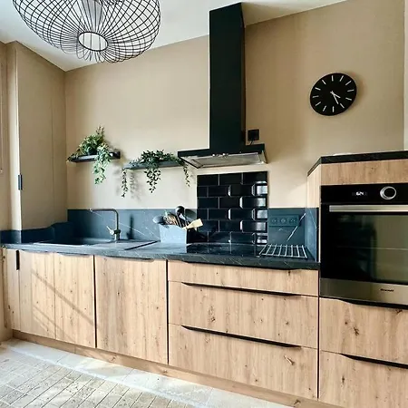 Superbe 4p - Nation 5' Apartment